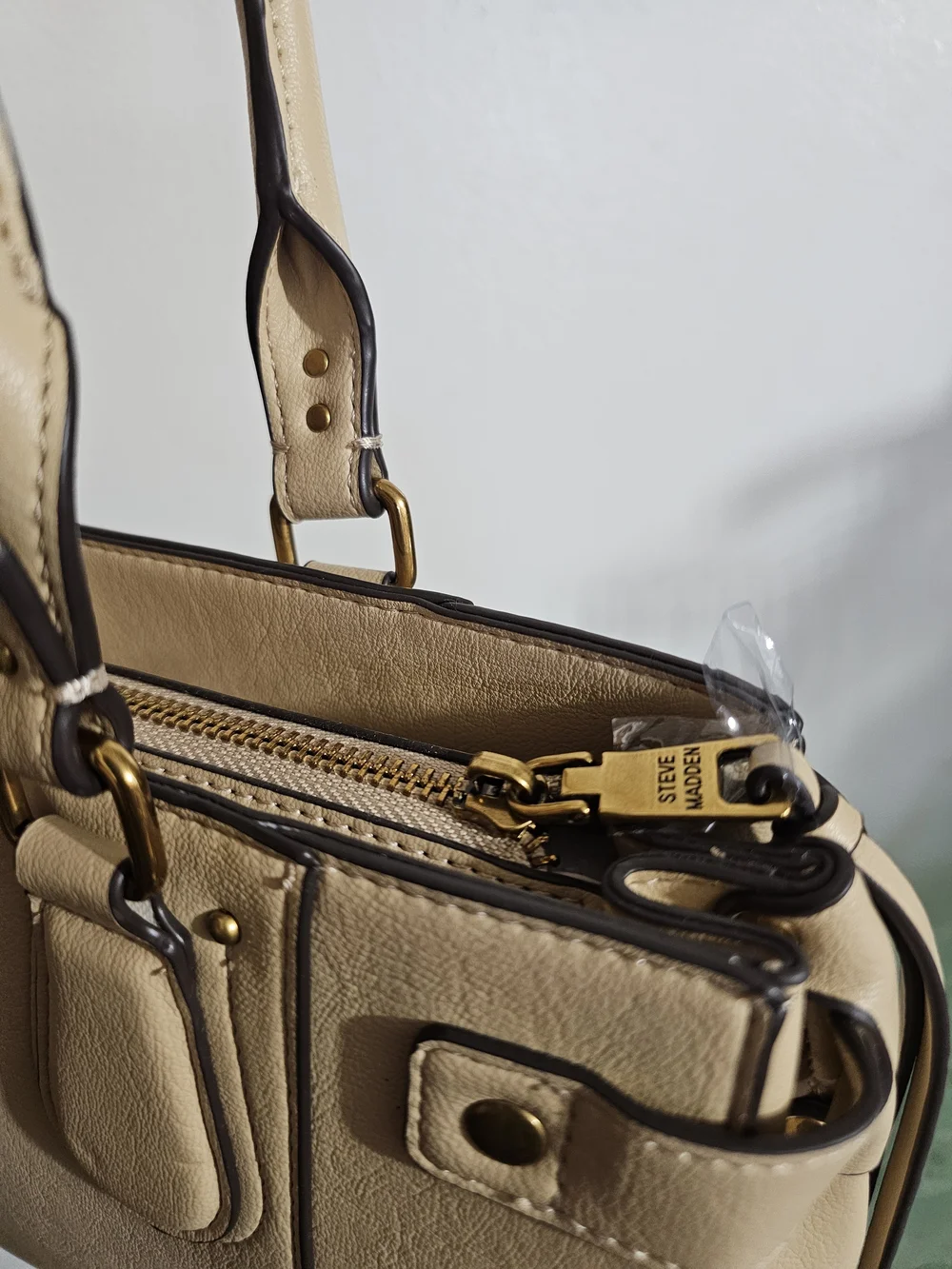 Steve Madden  satchel shoulder bag beige